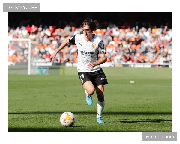 格拉纳达2-2塞维利亚，安达卢西亚德比上演进球大战