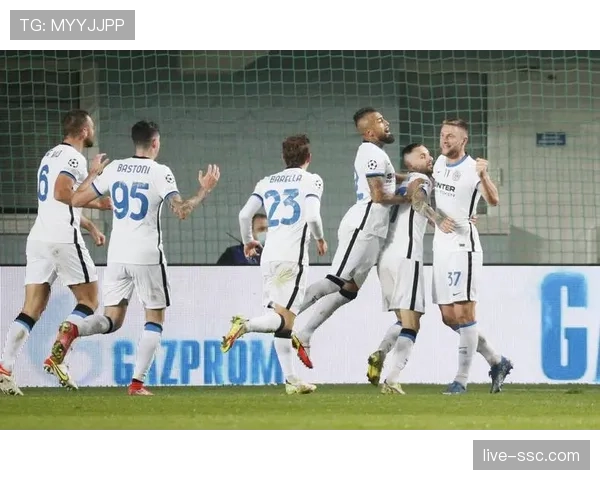 欧冠主题草根足球赛欧洲多地举行，推动基层足球发展